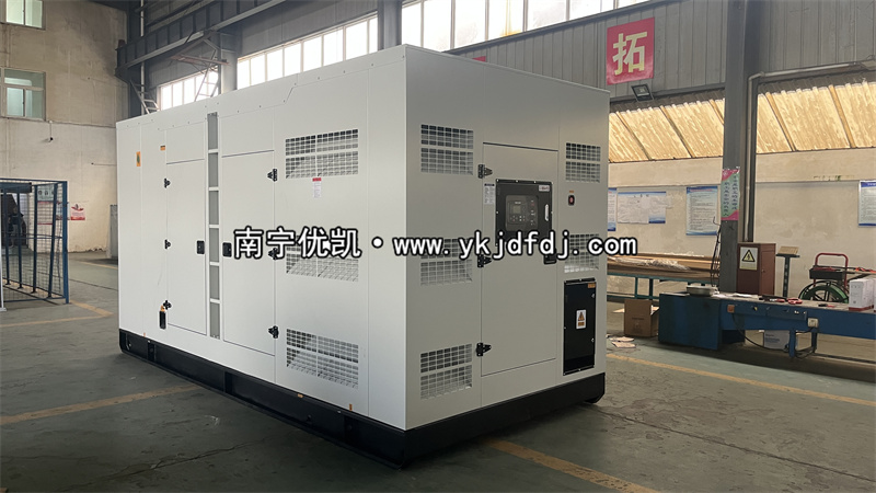 2025年7月15日，國外項目480KW上柴靜音柴油發電機組裝車發貨憑祥口岸